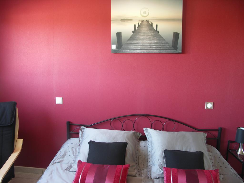 Chambres D'Hotes Le Saint O Detente 客房 照片
